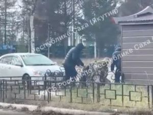 5 кг наркотиков, свыше 450 доз LSD и 40 млн рублей: Сотрудники ФСБ Якутии задержали наркоторговцев