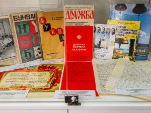 Выставка памяти Суорун Омоллоона объединила три легендарных музея Якутии