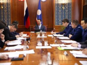 Глава Якутии указал на недопустимость затягивания сроков строительства по нацпроектам 