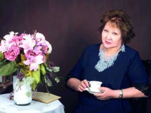 Юрий Куприянов поздравил народного поэта Якутии Наталью Харлампьеву с юбилеем  