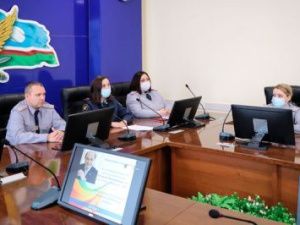 Позитивная психотерапия: основы применения в работе с сотрудниками и осужденными обсудили психологи УФСИН 