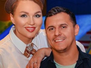 «Замужняя разведенка с прицепом». Надежда Ангарская снова вышла замуж 