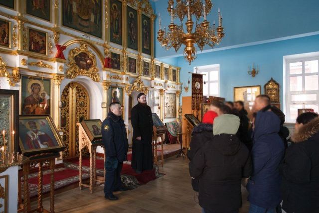 Осужденные колонии-поселения № 2 посетили храмы и монастыри Якутска