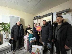 Андрей Тарасенко встретился с семьей военнослужащего в Тикси