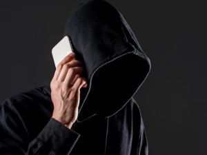 У жителя Якутска по предлогом заработка на бирже похищено 310 тысяч рублей