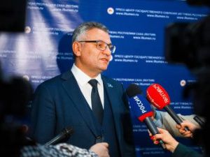 Гаврил Парахин: «Поправки в Конституцию РФ касаются каждого жителя нашей страны и каждого жителя нашей республики»