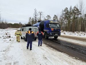 В Ленском районе произошел розлив нефтепродуктов, идет ликвидация аварии