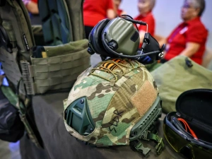 В день проведения антифашистского форума открылась выставка «Время Героев»