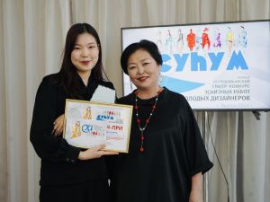 Дом дружбы народов провел смотр-конкурс молодых дизайнеров «Суһум»