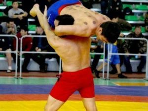 В Чурапчинском улусе состоялись соревнования по вольной борьбе между наслегами