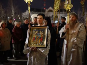 Пасха Христова: архиерейское богослужение в Преображенском соборе