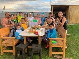 Лучшей многодетной семьей года стала семья Павловых из Горного улуса