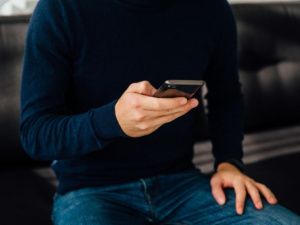 Житель Якутска покупал использованные телефонные номера и получал доступ к чужим личным кабинетам в портале «ГосУслуги» и банковским счетам