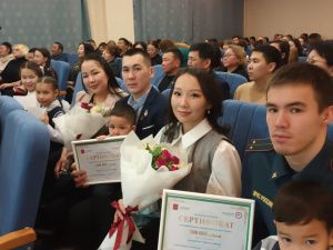 Семьи из Жиганска получили увеличенный материнский капитал