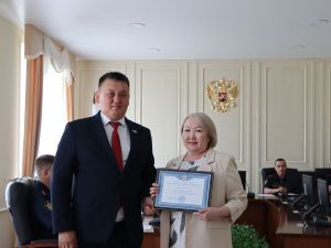 В преддверии Дня России в УФСИН состоялась церемония награждения сотрудников Благодарностями и Благодарственными письмами Главы Республики Саха (Якутия) Айсена Николаева, Правительства региона