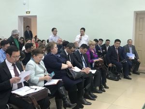 Жители Автодорожного и Сайсарского округов приняли отчет правительства Якутии