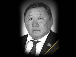 Скончался депутат Ил Тумэна, на которого ранее возбудили уголовное дело о коммерческом подкупе