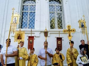 Престольный праздник Никольского храма отметили за Архиерейским богослужением в Якутске