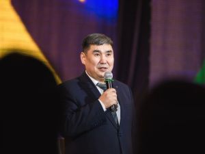Стала известна зарплата ректора СВФУ