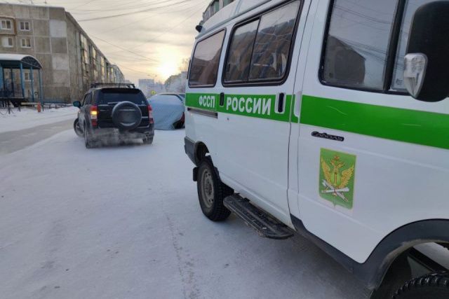 «Дорожные приставы» отлавливают должников на дорогах Якутии