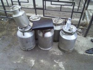 200 литров самогона изъято полицейскими в Черском