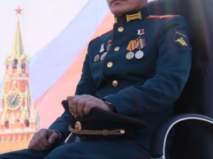 Автомобиль, табун лошадей и земельный участок подарили земляки Герою России Алексею Неустроеву