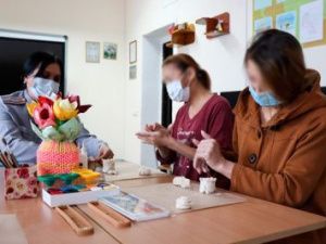 Психологами следственного изолятора в работе с женщинами используется тестопластика