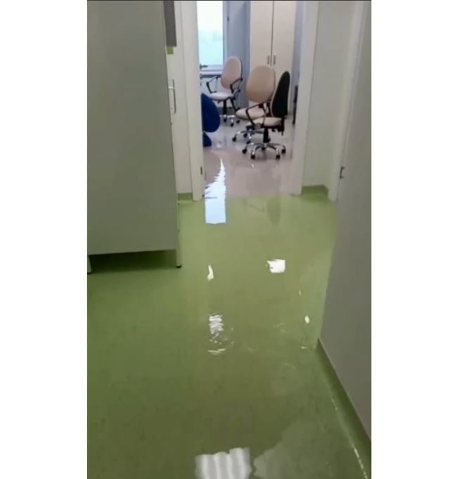 КАРДИОЛОГИЧЕСКИЙ ДИСПАНСЕР ПОСЛЕ ЛИВНЯ РАБОТАЕТ В ШТАТНОМ РЕЖИМЕ В ЯКУТСКЕ