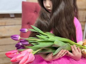 К 8 Марта: семья из Бердигестяха вырастила 5000 тюльпанов редких сортов в суровом климате Якутии