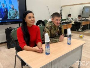 Школьники Якутска встретились с Героем России Николаем Евдокимовым