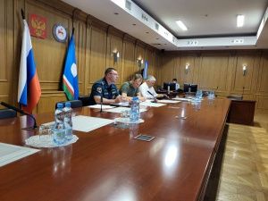 В работах по тушению лесных пожаров в Якутии задействованы свыше 1 750 человек