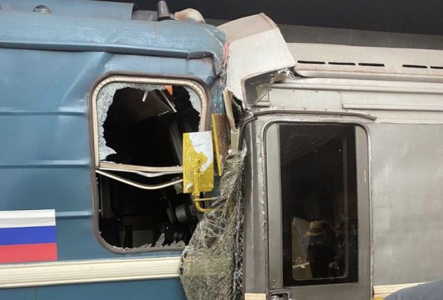 В Москве приостановили движение поездов по салатовой ветке метро из-за аварии