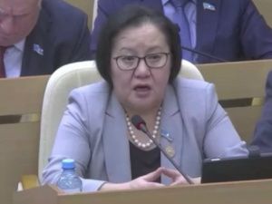 В парламенте Якутии предупредили о возможной остановке санавиации, так как схема погашения прошлогодних долгов убивает будущее