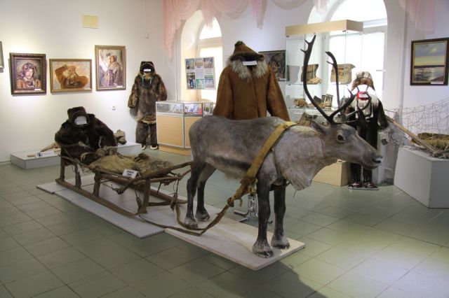 Владислав Левочкин принял участие в открытии выставки Нижнеколымского района в Якутском музее 