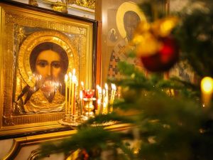 Айсен Николаев принял участие в Рождественской литургии в Преображенском кафедральном соборе