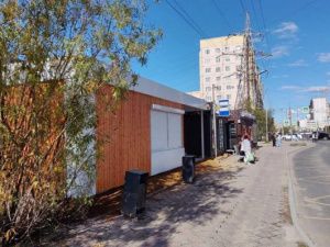 Новая теплая остановка установлена возле Крестьянского рынка Якутска