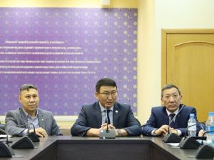 В СВФУ стартовал второй по счету курс повышения квалификации по якутскому языку в сфере государственного управления