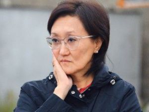 «Говорят, что я выступила против „обнуления“. Ложь!» Мэр Якутска Сардана Авксентьева — о симпатиях к Навальному, поддержке Путина и сотрудничестве с «ЕР»