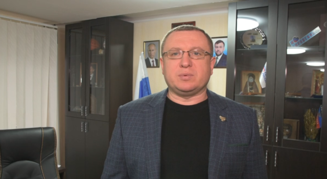 Глава г. Кировское ДНР Сергей Ермаков поздравил якутян с Новым годом