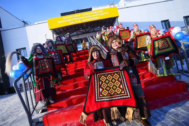 В Хатырыкском наслеге открыли культурно-спортивный центр имени Максима Кировича Аммосова