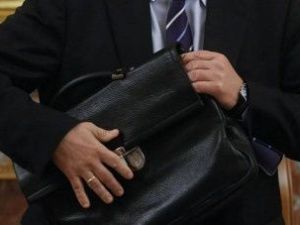 Замглавы Верхневилюйска уволился после прокурорской проверки