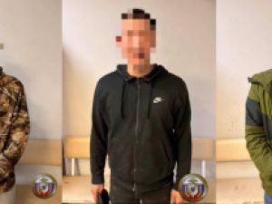 В Якутске полиция установила всех участников конфликта с пневматическим пистолетом на улице Лонгинова