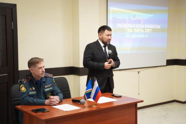 Евгений Григорьев провел отчет за 5 лет сотрудникам МЧС России по Республике Саха (Якутия)
