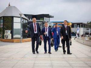 Фоторепортаж с первого дня ВЭФ-2023: улица Дальнего Востока и культурная программа