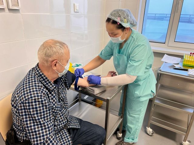 В Якутском онкоцентре помощь уже получили 895 человек