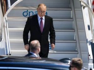 Путин заявил, что Навальный хотел, чтобы его задержали