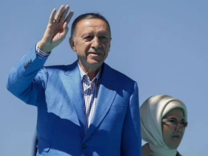 Эрдоган набрал меньше необходимых для победы в первом туре 50% голосов