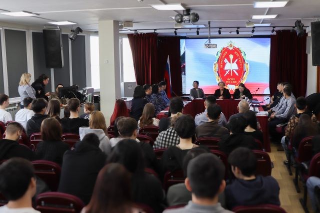 Выпускникам Якутского колледжа инновационных технологий рассказали, как трудоустроиться в УФСИН и поступить в ведомственные вузы