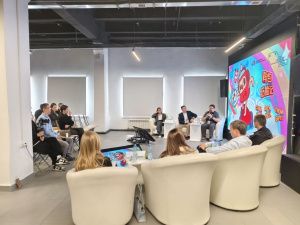 Российский экспортный центр провел деловую игру,