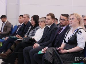 В Якутске проходит республиканский форум по вопросам сохранения семьи для ребенка